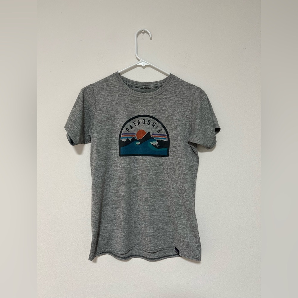 Patagonia Heather Gray Capilene Cool Daily 50+ UPF Stretch Performance Shirt